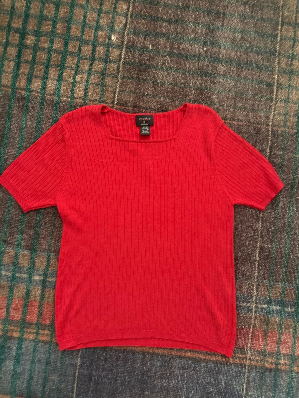 Vintage Silk Blend Red Ribbed Short Sleeve Knit Top